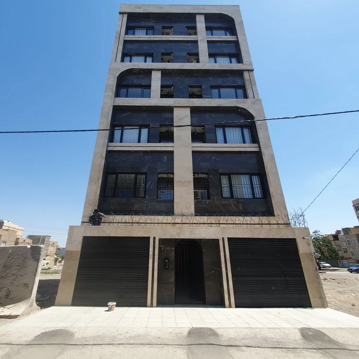 آپارتمان نوساز طبرسی