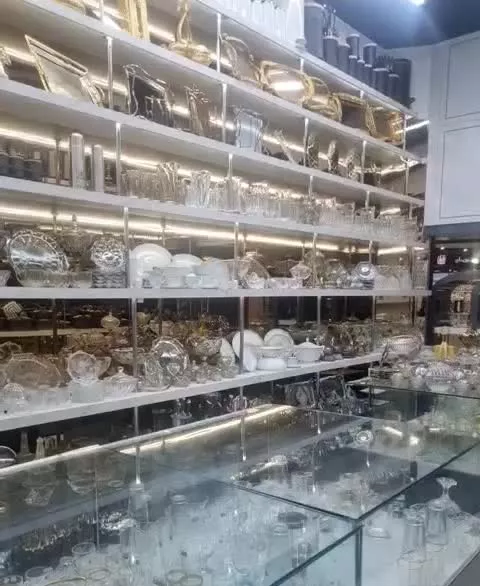 واگذاری مغازه به همراه دکور
