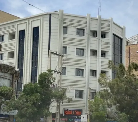 آپارتمان اداری بر مدرس دونبش 100 متر شرایطی