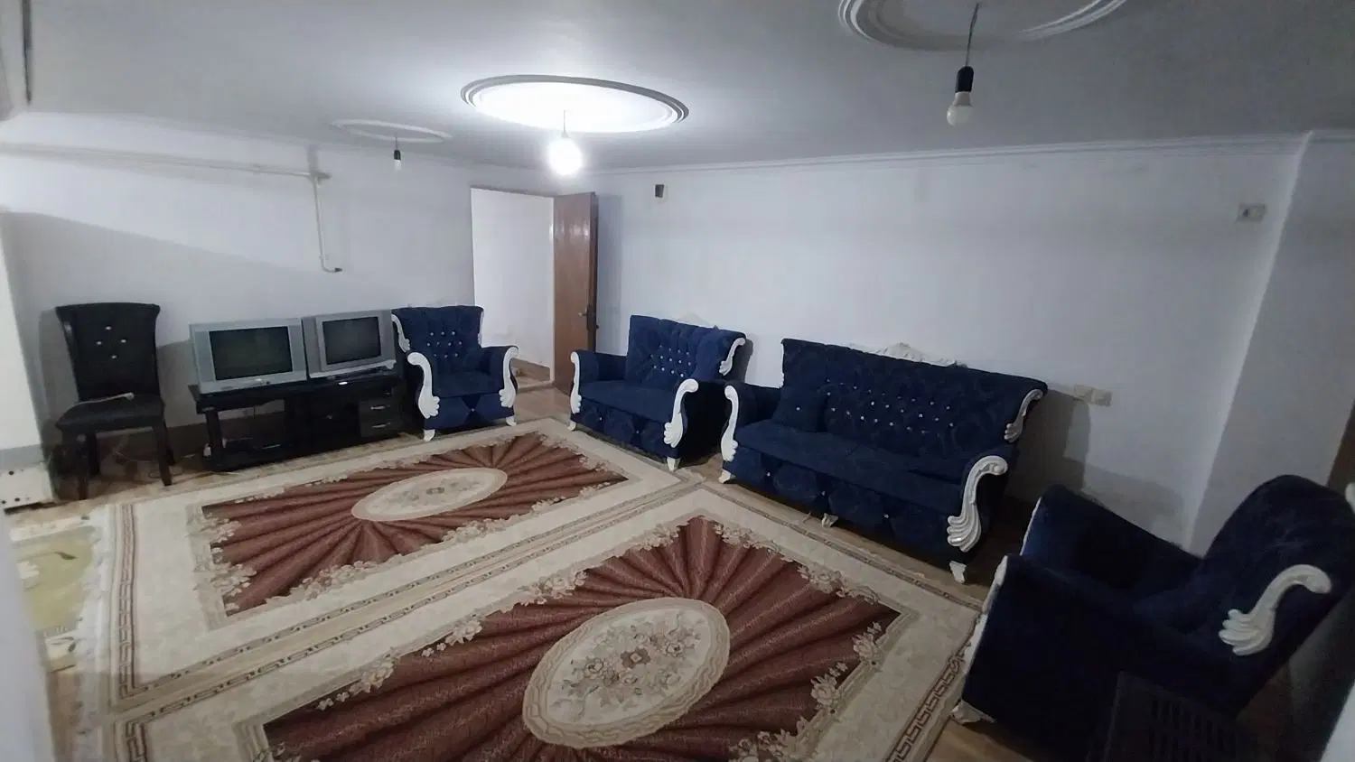 مسافر خانه