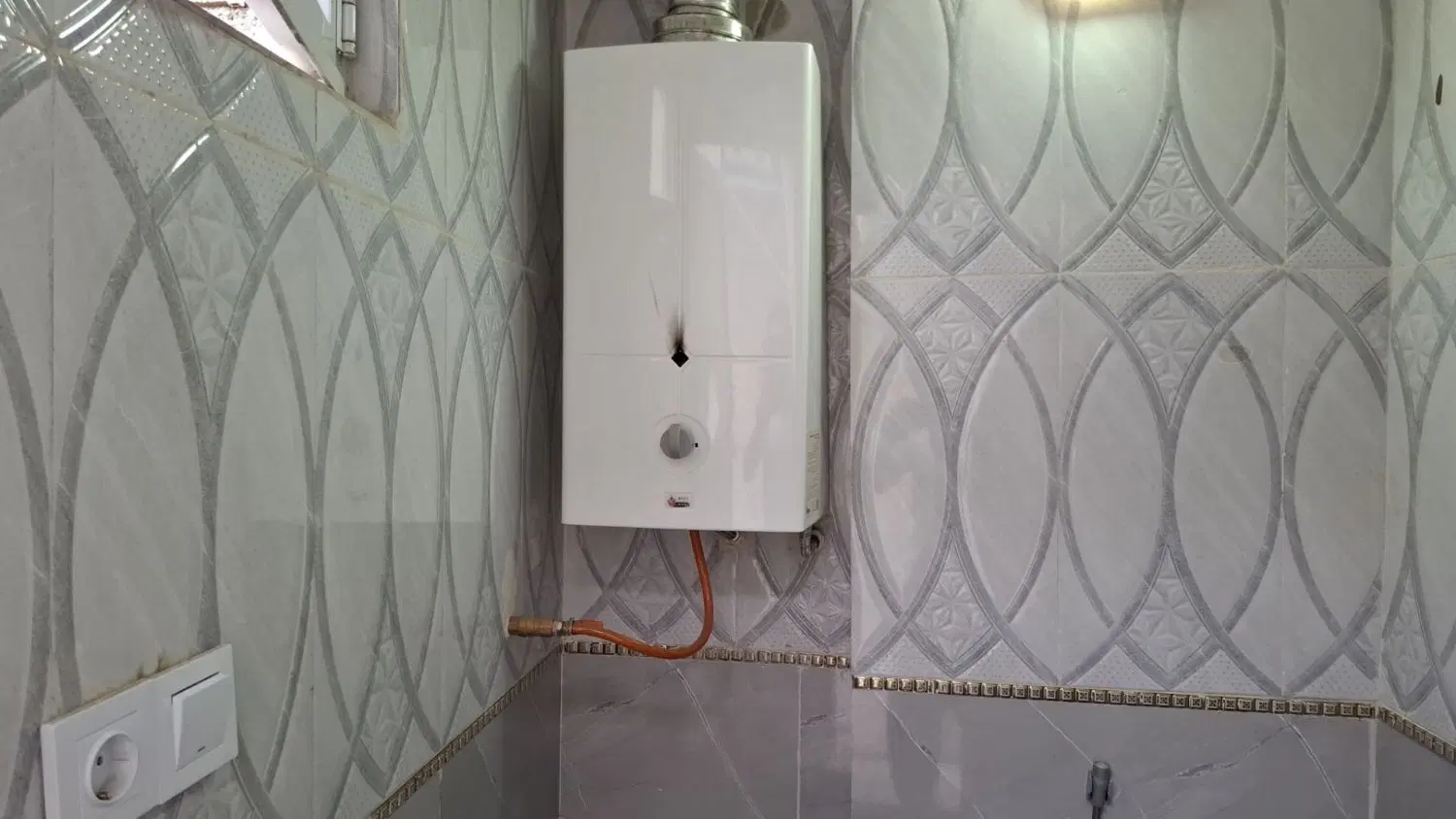 خانه دو طبقه مجزا