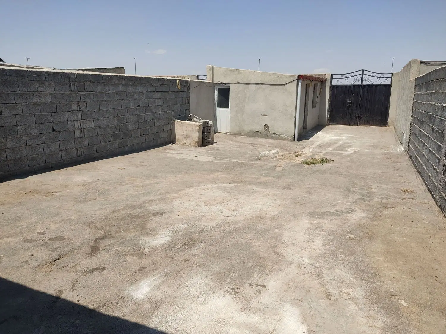 سالن کارگاهی_انباری