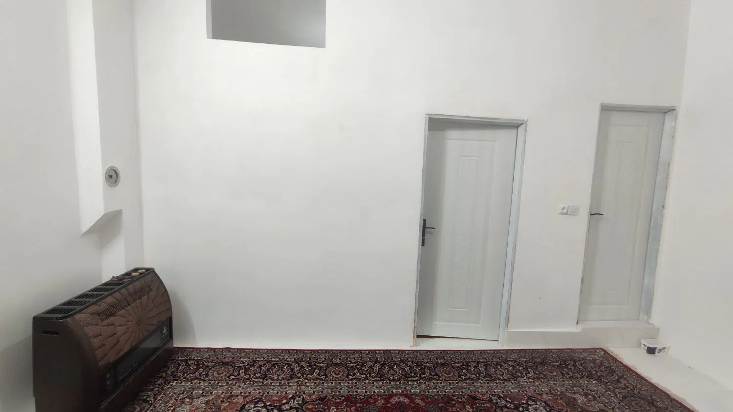 همخانه _ هم خانه _ همخونه _