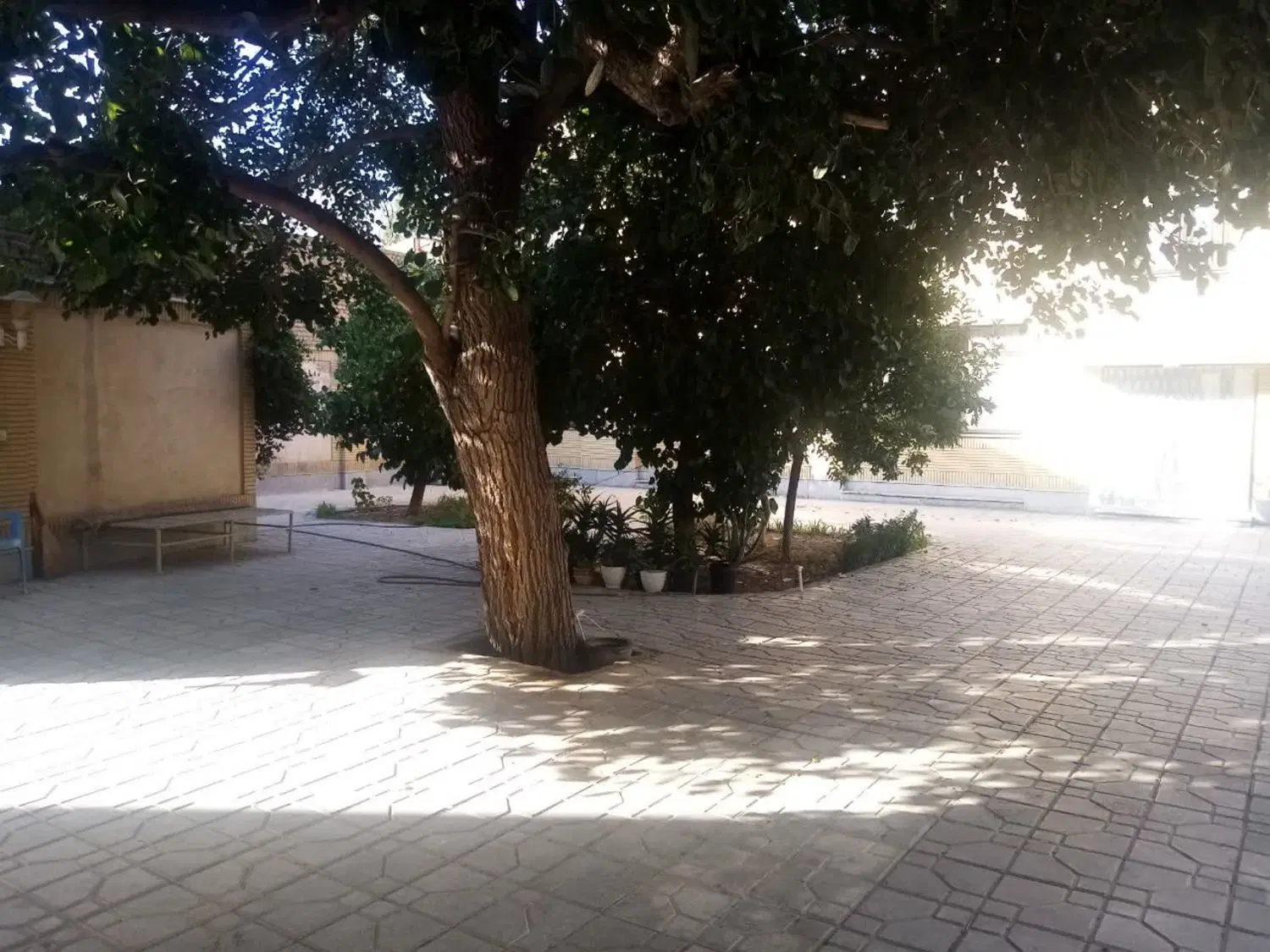 ویلایی شاه نشین خیابان توحید .سنایی