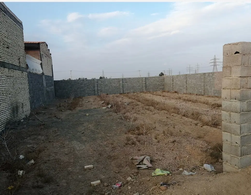 چهار دیواری زمان اباد کوچه افاق