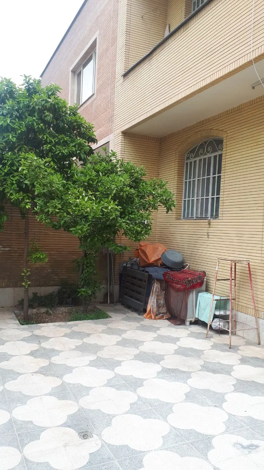 یک طبقه ویلایی ۳خوابه جنوبی رهن کامل