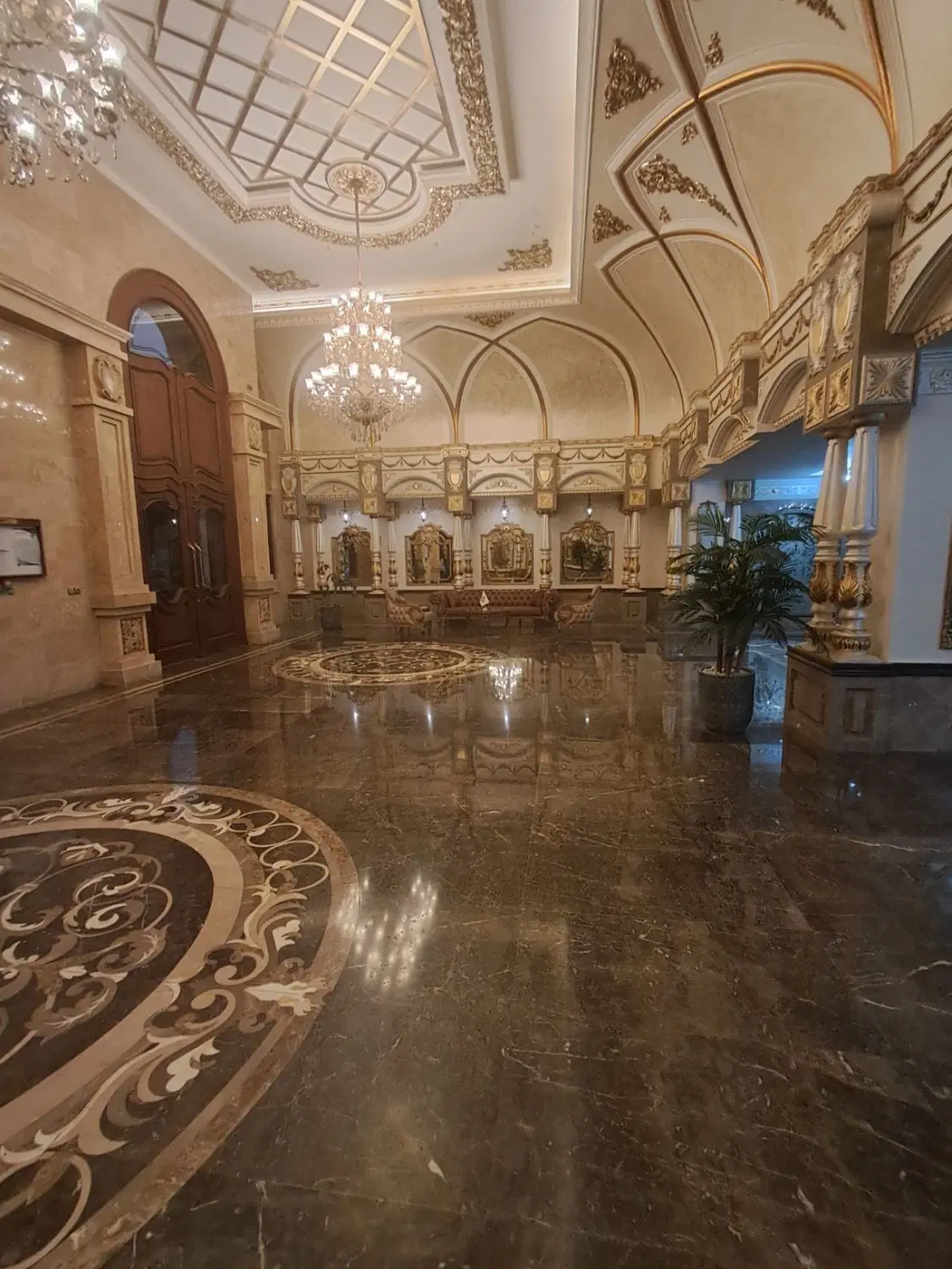 عظیمیه ۱۸۰ متر فول