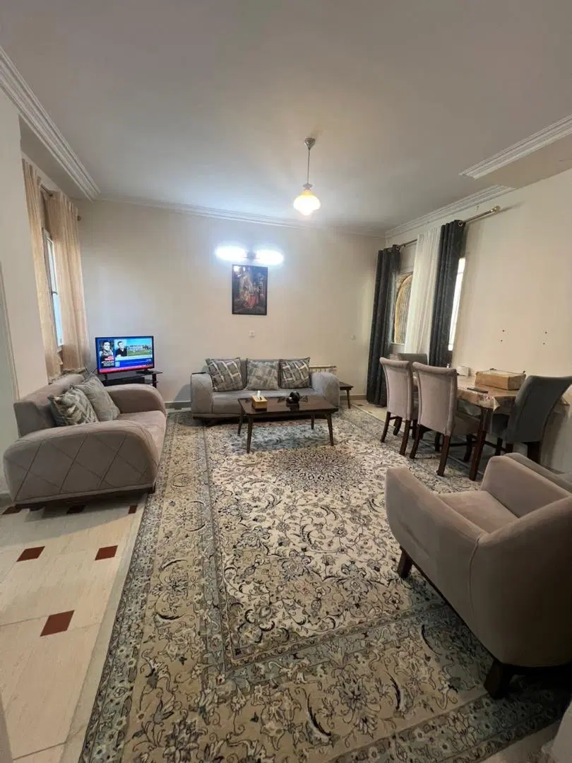 آپارتمان تک خواب «سند تک برگ»