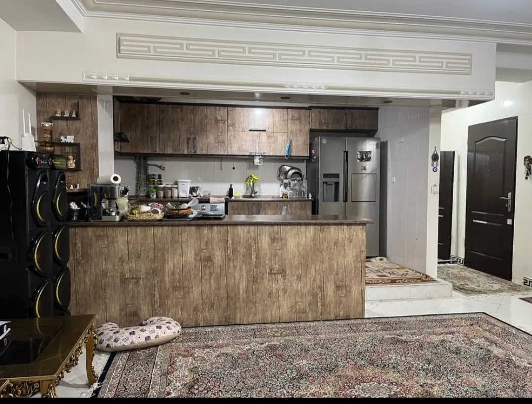 ۱۰۰متردوخوابه طبقه دوم باآسانسوروپارکینگ روبه نما
