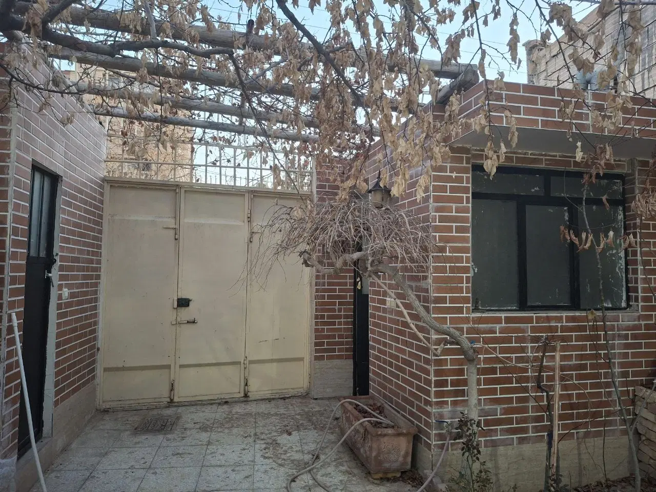 خانه باغی نقلی در پینارت