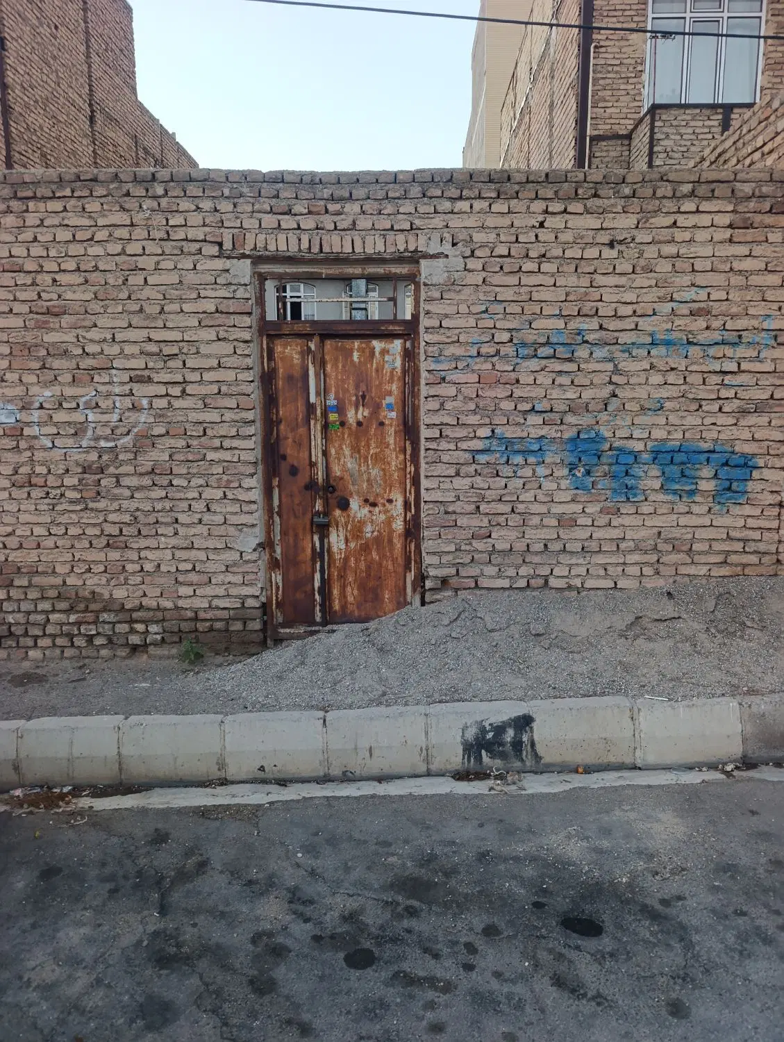 زمینی در آناخاتون خیابان کوهسار