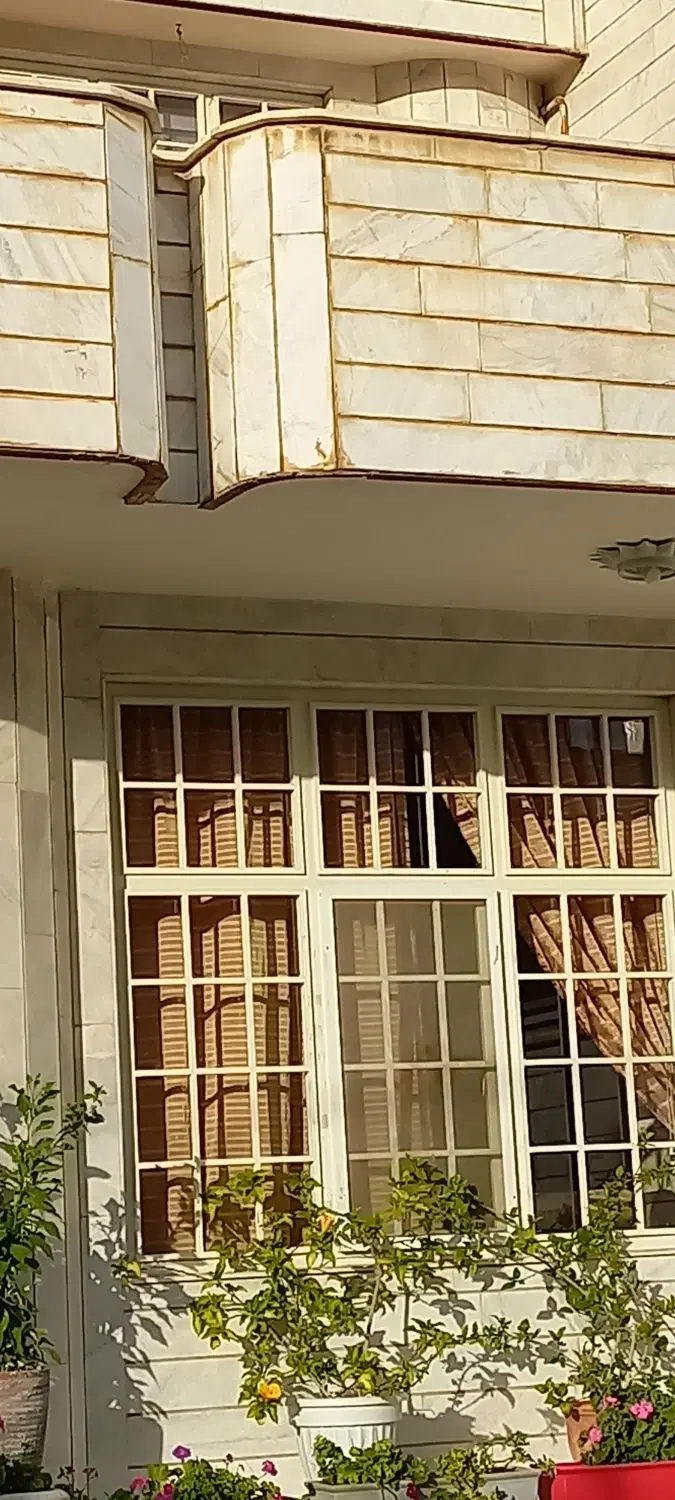 فروش خانه ویلایی شمالی . ۲۲۶‌ متر مربع .