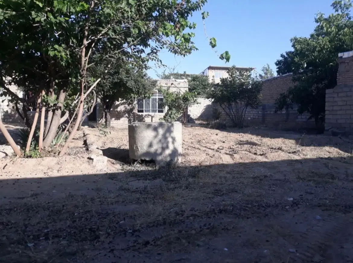 خانه کلنگی بمتراژ ۵۳۰ متر زمین ۱۱۰ متر ساختمان