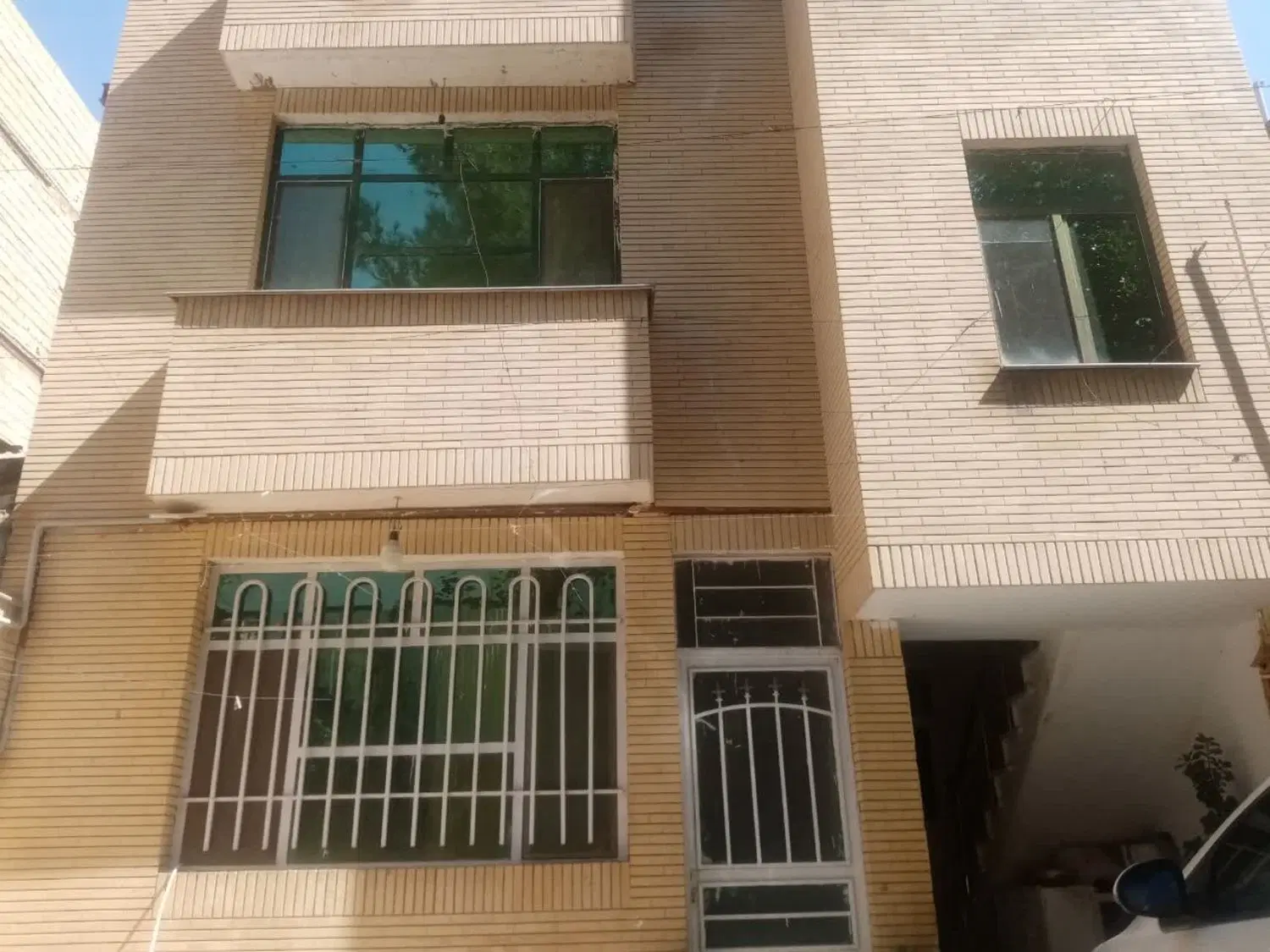 دوطبقه ویلایی بازسازی شده سنددار