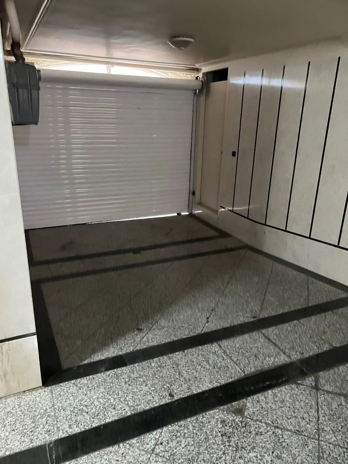۱۱۲ متر تکواحدی خیابان ایران عظیم زادگان