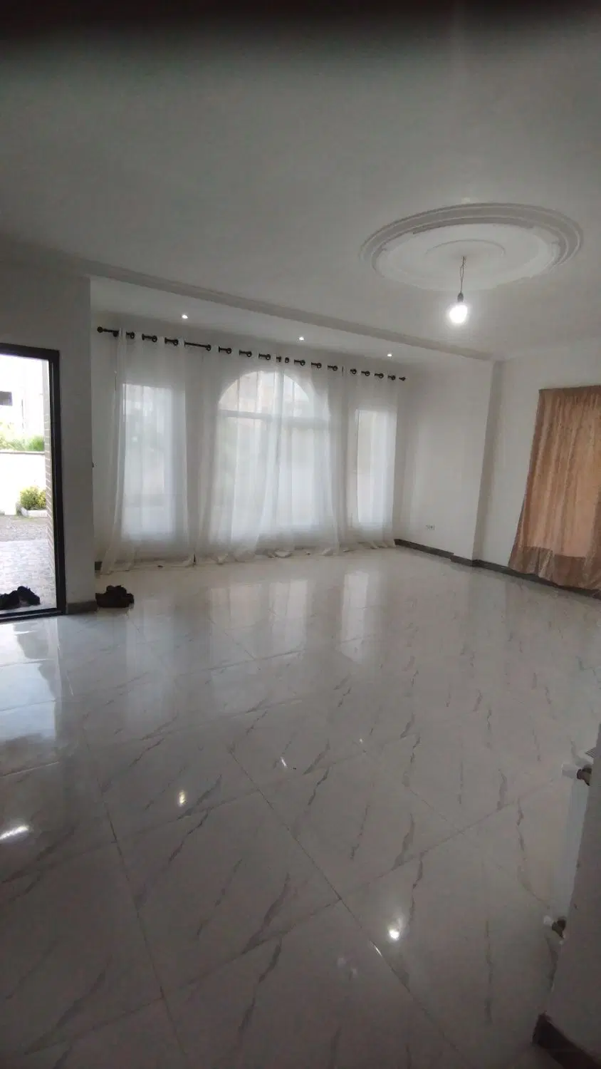 104 متری فول امکانات طبقه 6