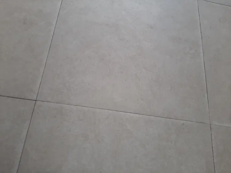 اجاره طبقه بالا جلوی خیابان شورا سمت فازیک ارتش