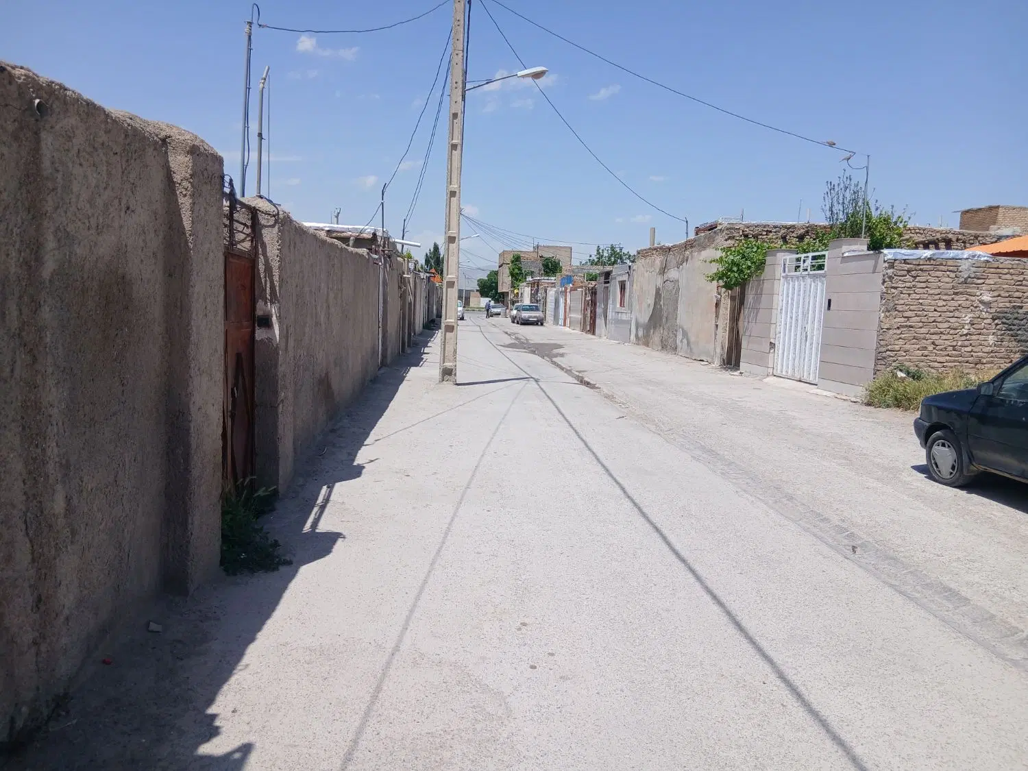 زمین مسکونی
