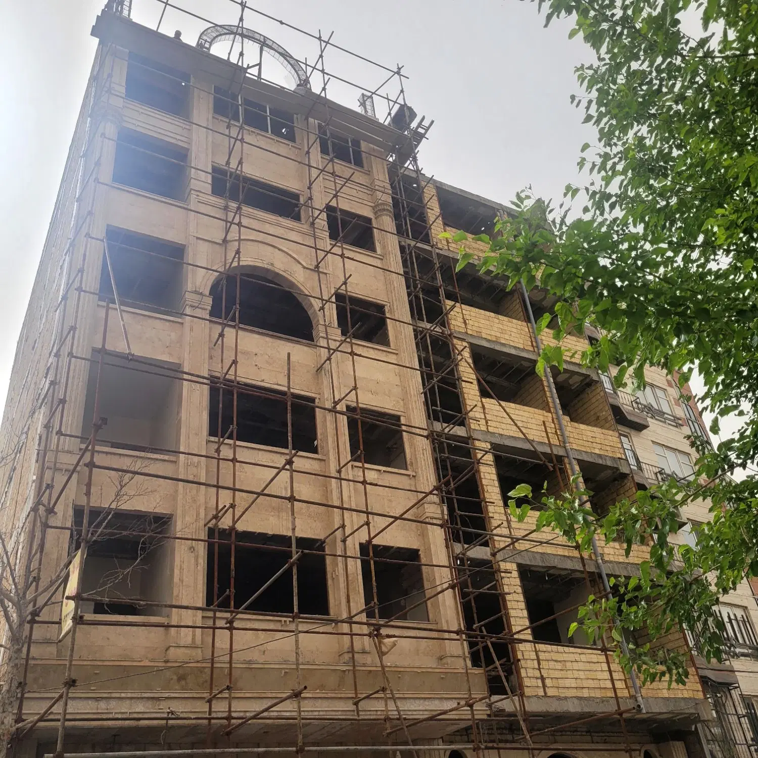 آپارتمان ۱۴۰متر  علوی شکوفه