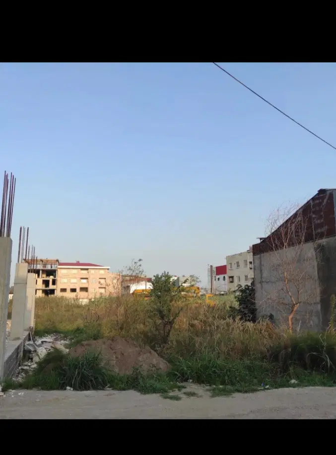 زمین فروشی
