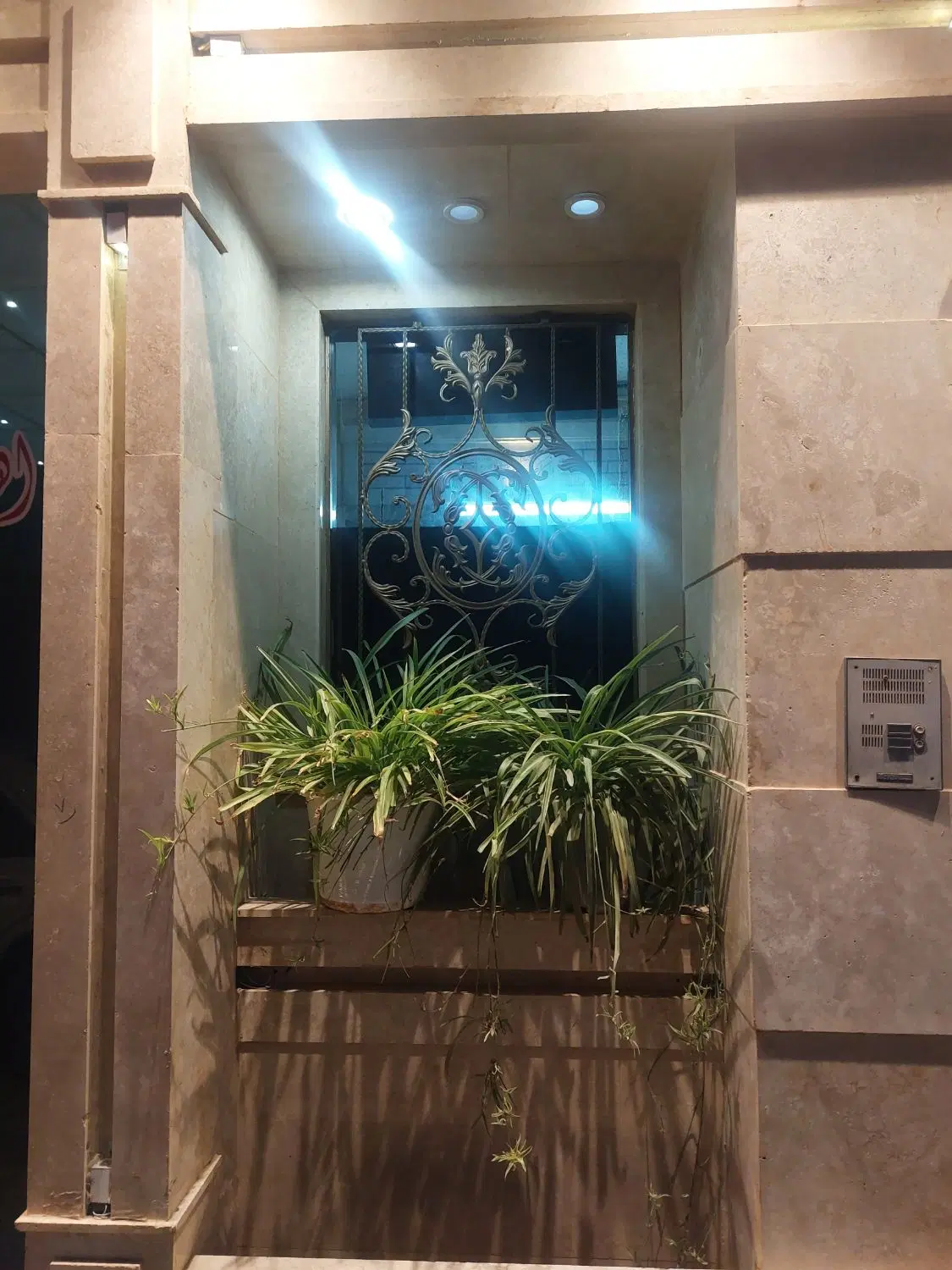 اجاره مغازه شمسه (۷۵متری)