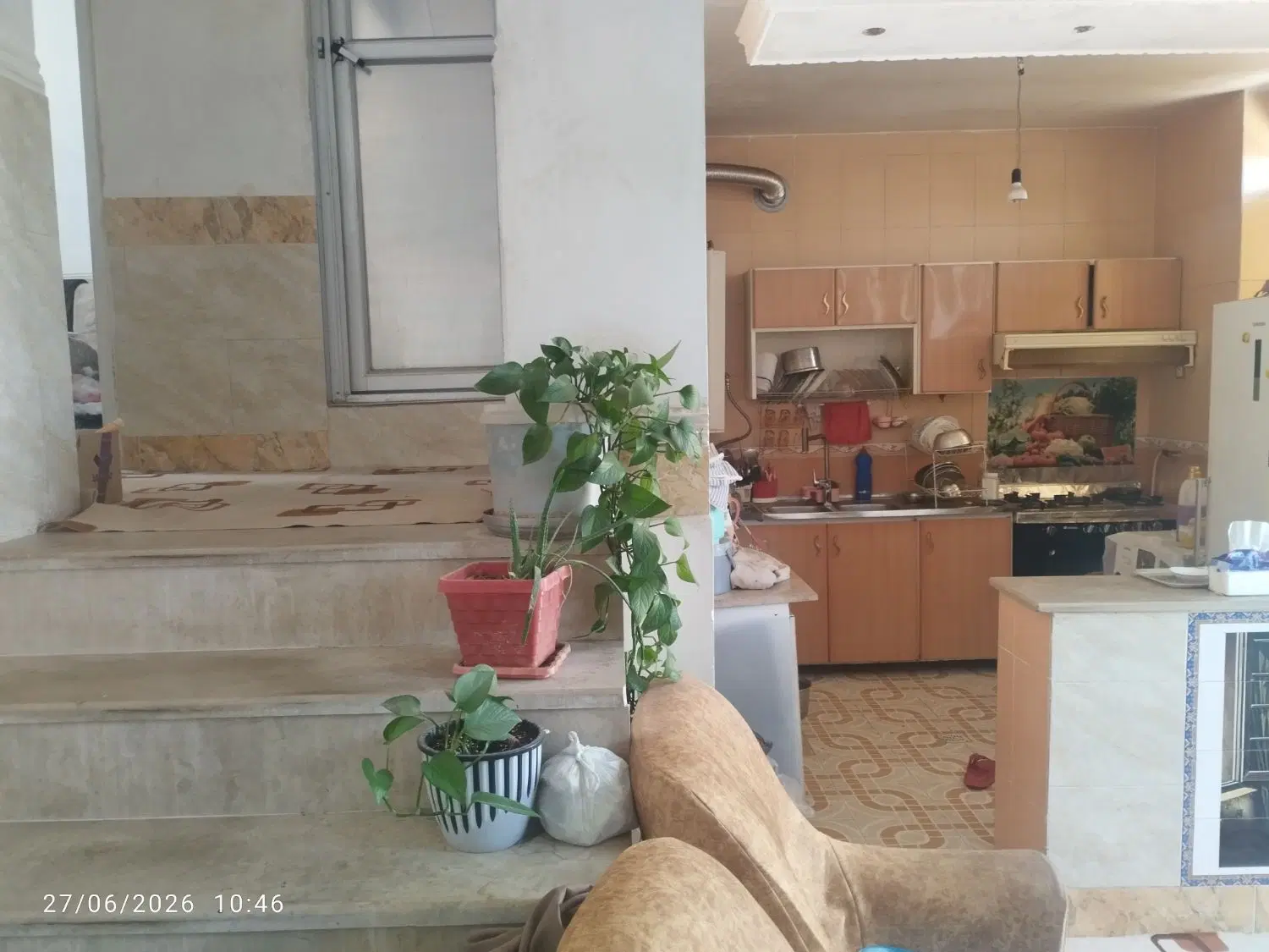 رهن منزل نوساز طبقه دوم دوخواب  دهپیاله