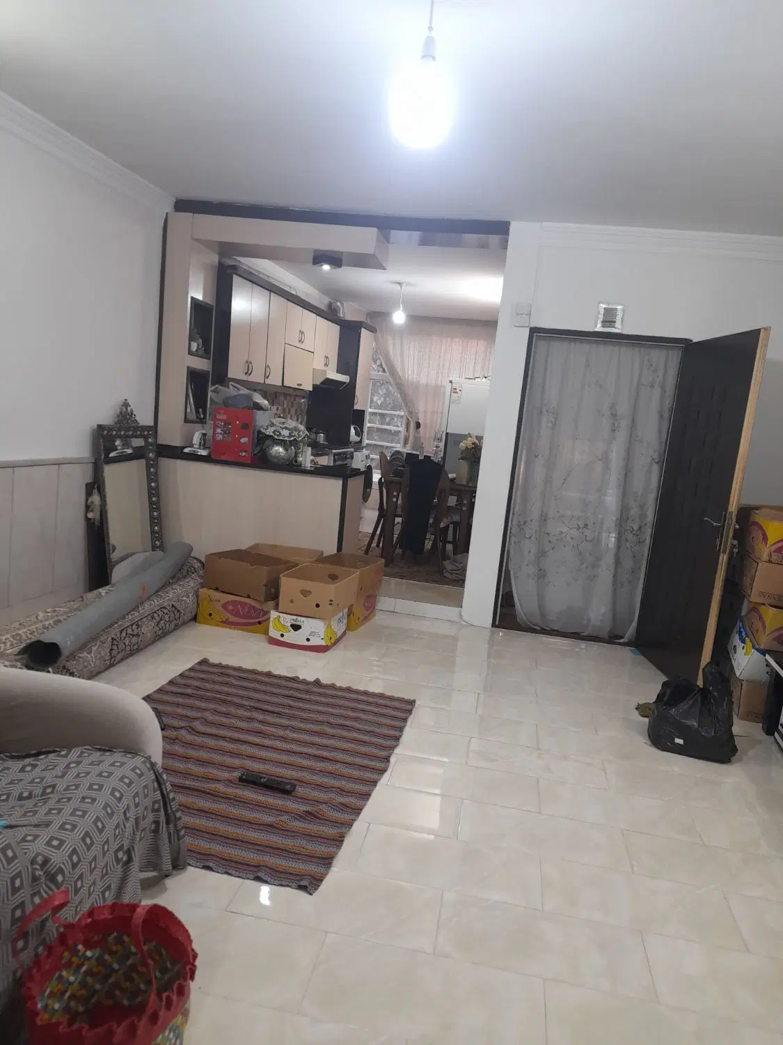 آپارتمان دو خوابه شیک ط اول موقعییت مکانی خوب