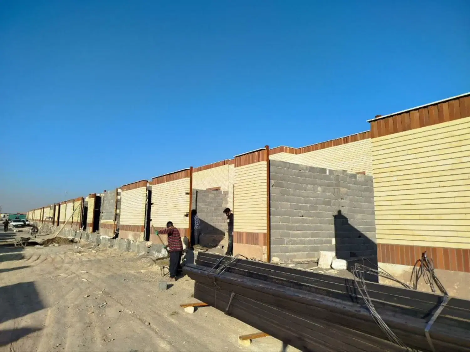 ویلایی پرنیان ۳۰۰ متری