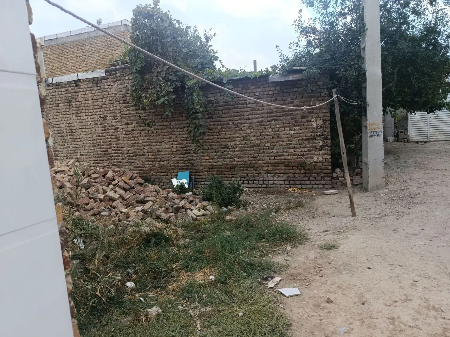 زمین مسکونی واقع در ناحیه خیابان دین پرست