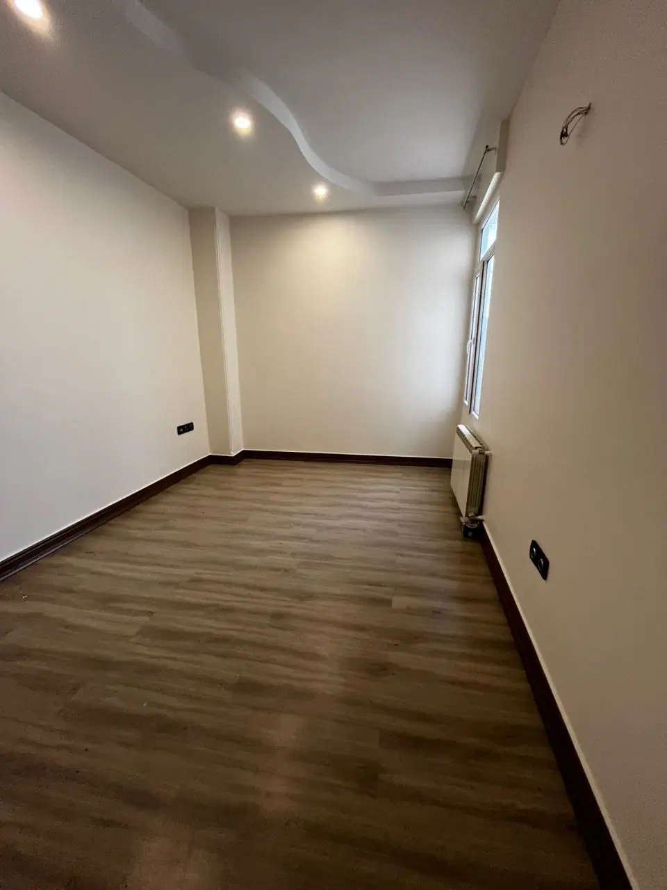 آپارتمان ۱۵۰ متری در عظیمیه