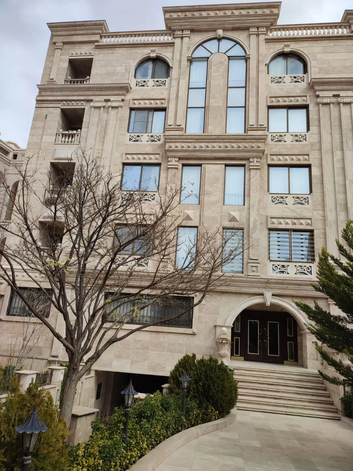سه خوابه تک واحدی قدوسی غربی (دلالی)