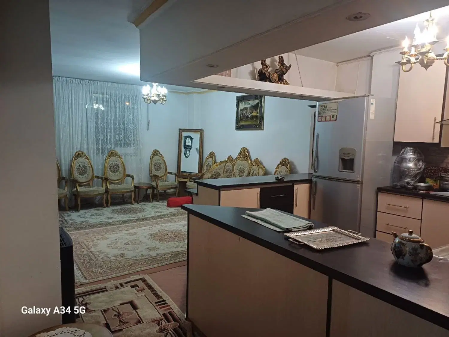 ۷۴ متری طبقه اول شمالی روبه نما خ ۲۱ غربی قدیم