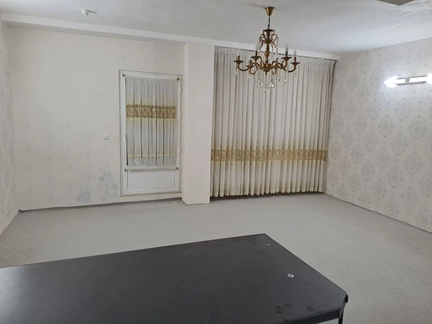 آپارتمان ۸۰_پارکینگ مسقف _تخلیه