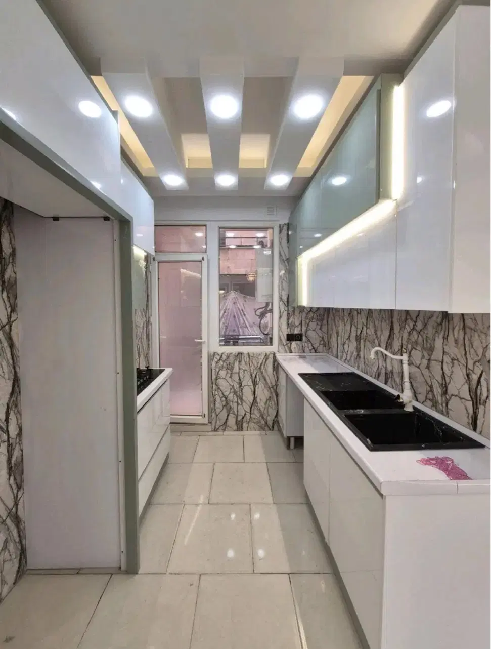 ۴۳متر_خوش نقشه خوش چیدمان_رو به افتاب_سندتک‌برگ