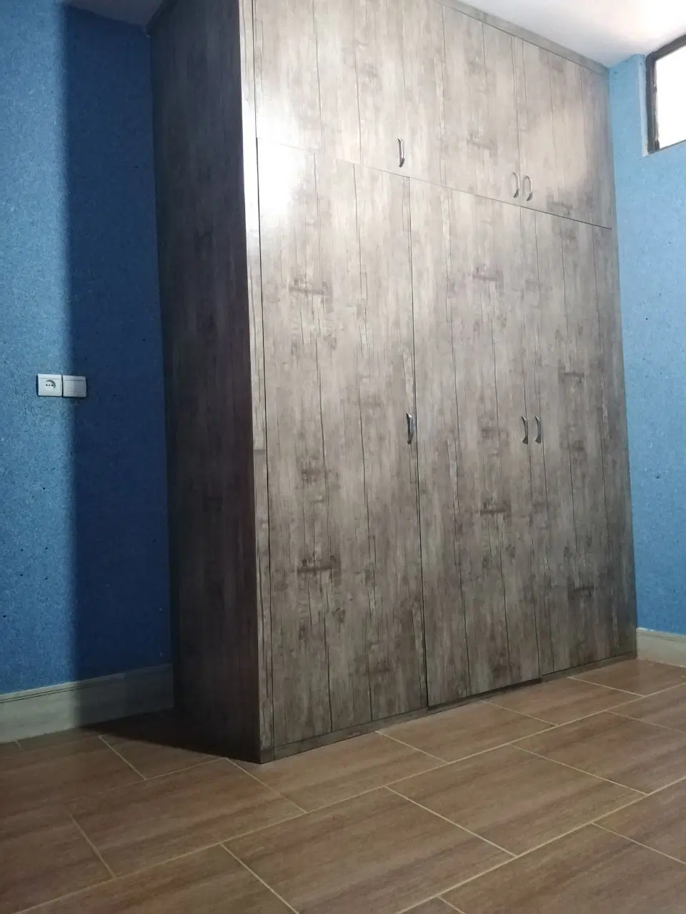 آپارتمان۹۰متری+۶۰متر تراس (مخابرات)