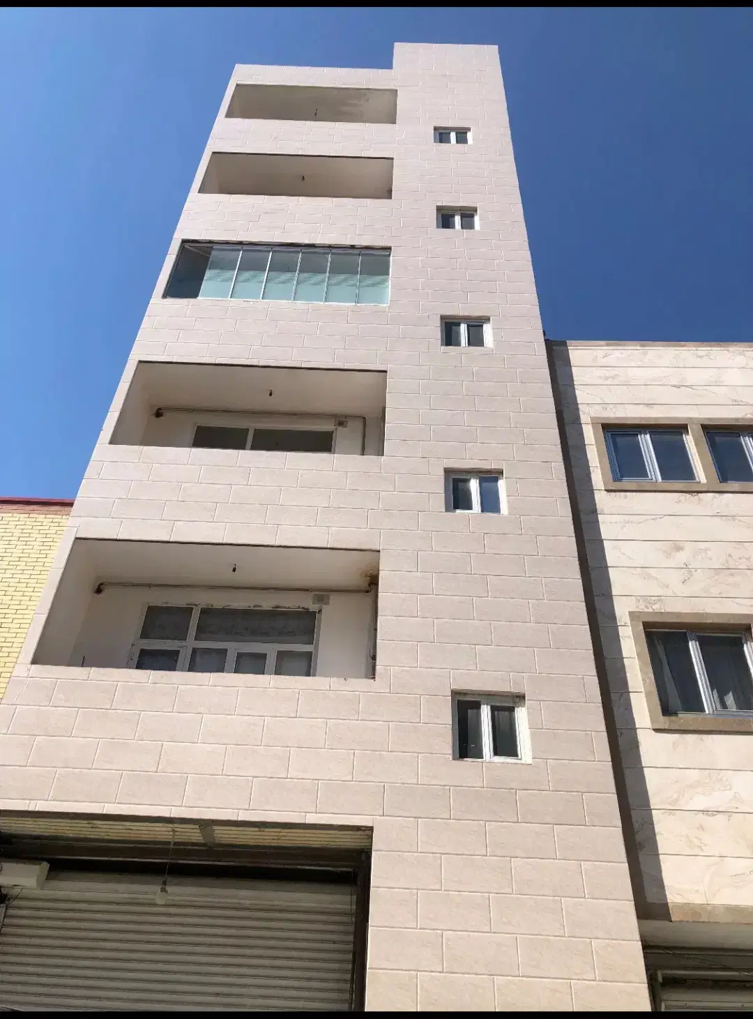آپارتمان عباسی بهشتی
