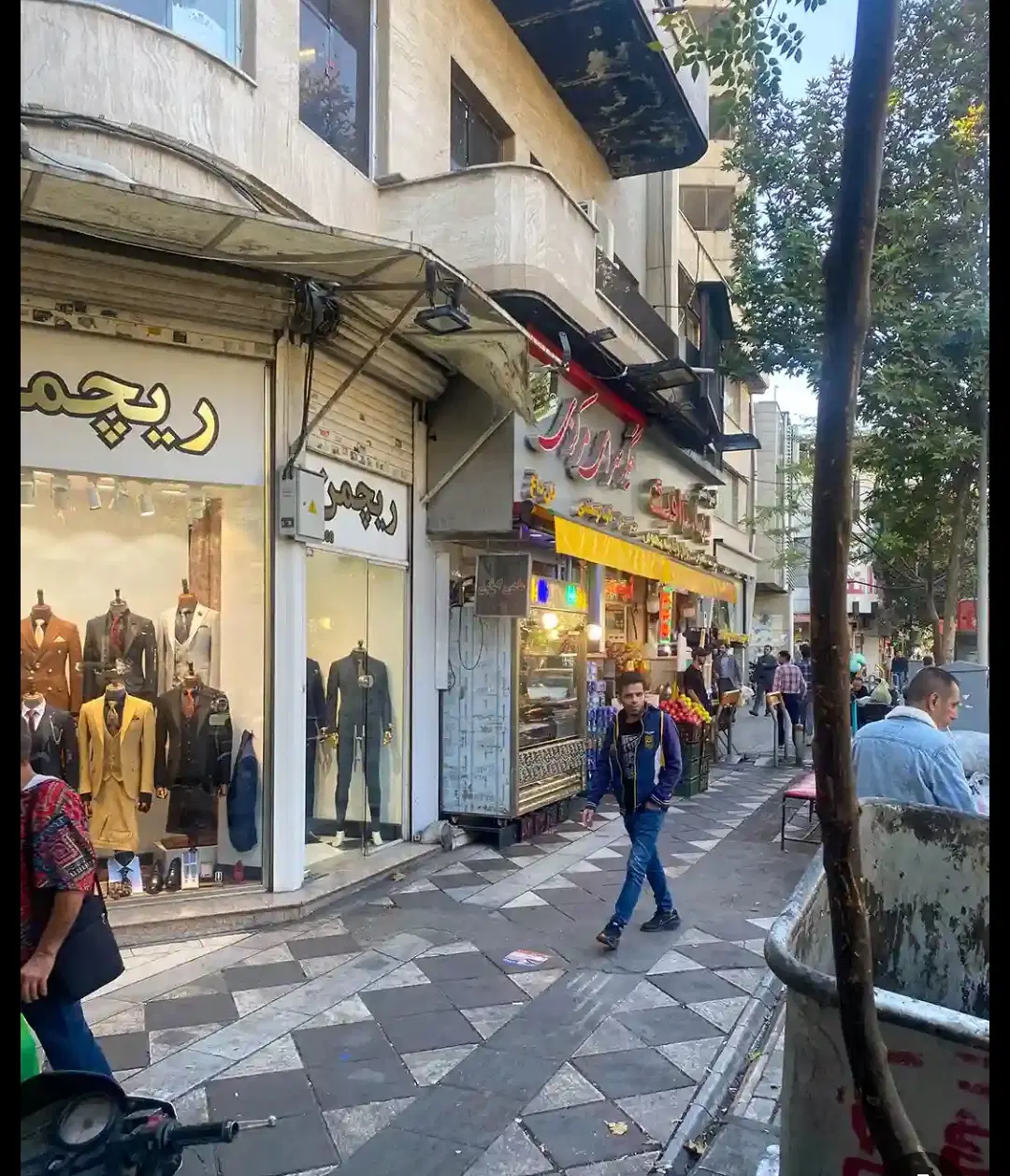 فروش مغازه ۳ طبقه