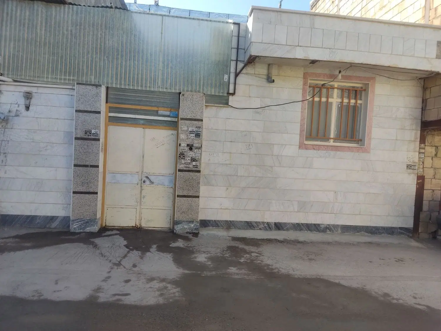 فروش خانه ویلای واقع دار شهرک شهیدزارعی