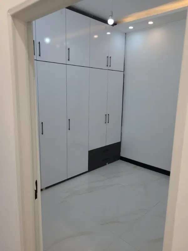 آپارتمان ۱۲۵ متر سه خواب صفر