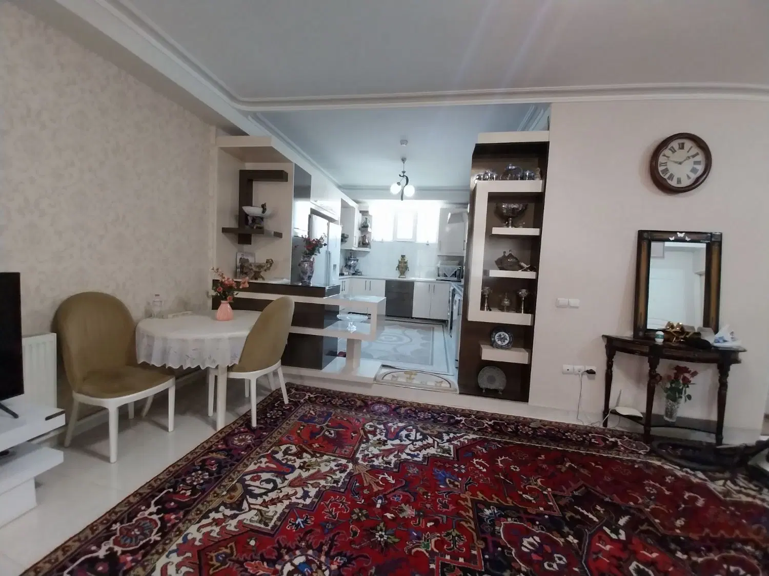 آپارتمان،۱۰۳ متر رسالت.اقبال آذر