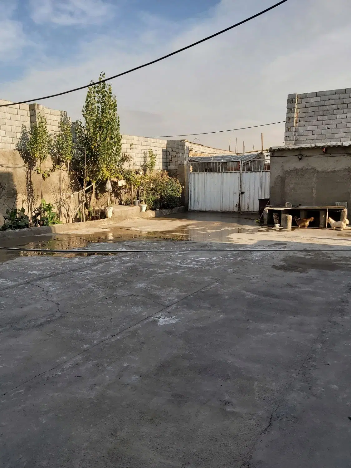 اجاره ۲۰۰ متر سالن فقط جهت انبار