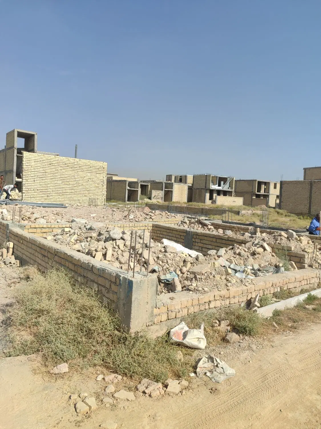 فروش 130متر مسنی درب حیاط کرونی
