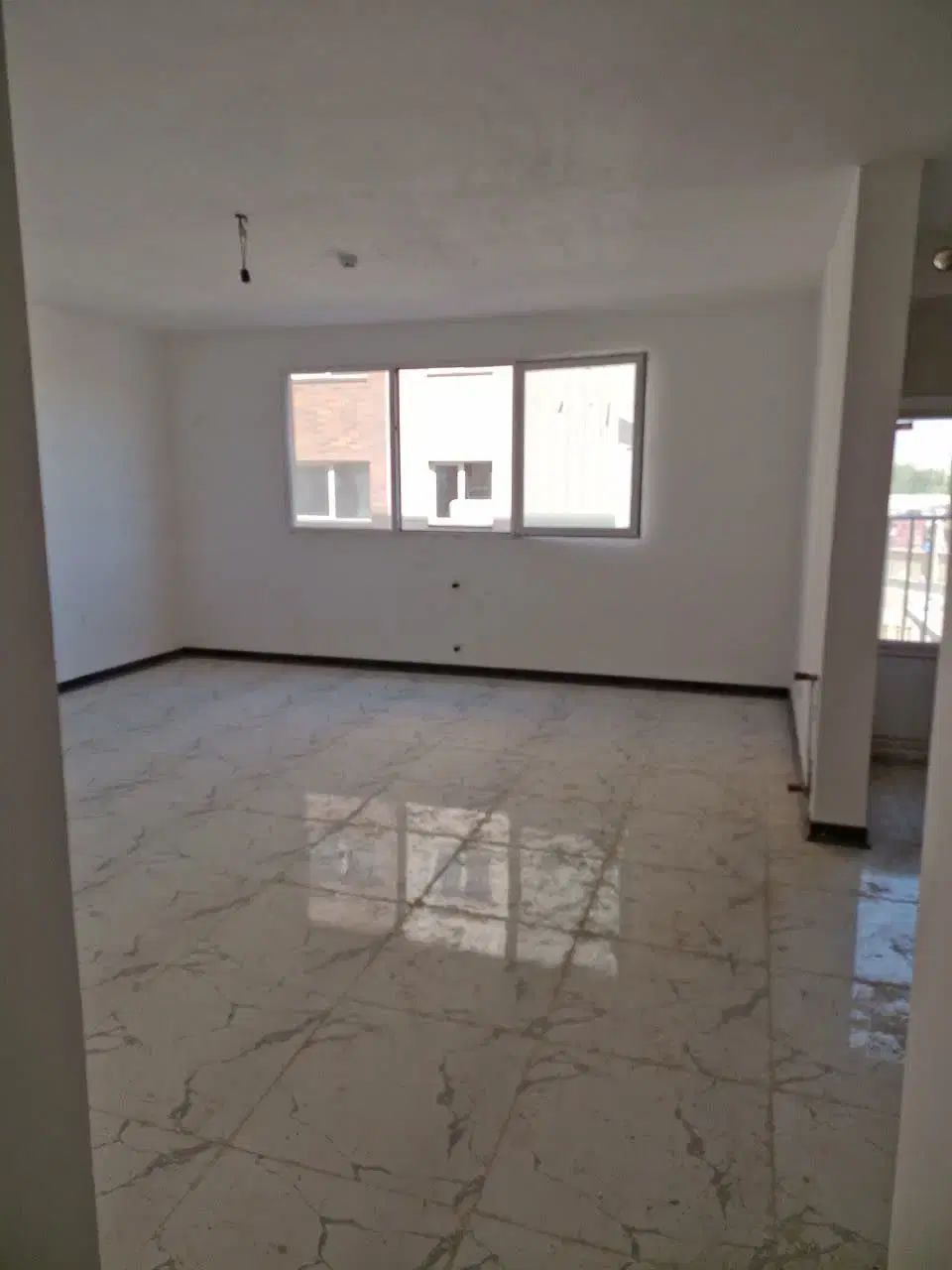 ایر البرز ۵۶۰ هکتاری