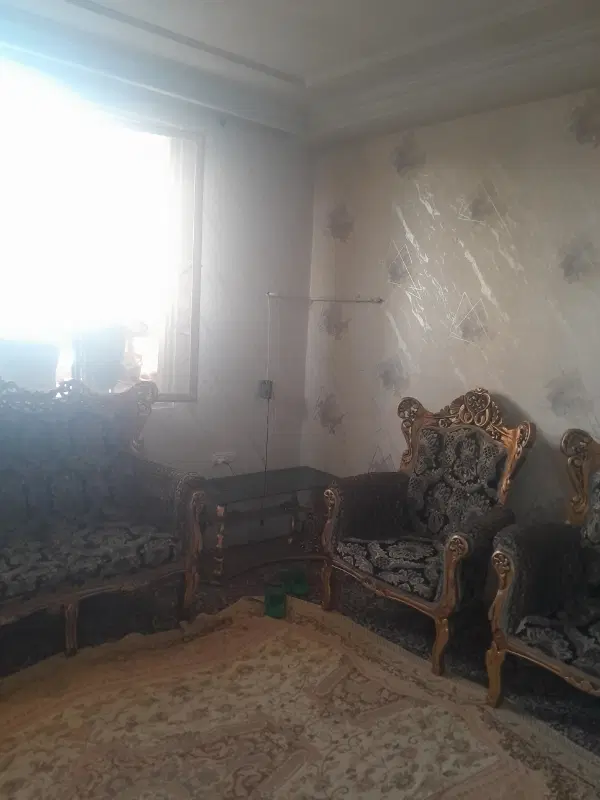 واحد۹۰ متر رو به پارک
