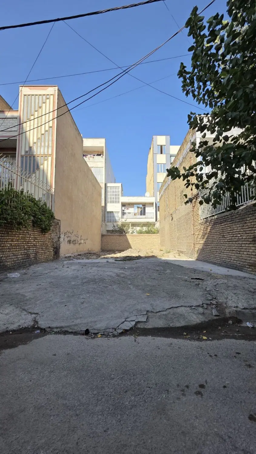 زمین مسکونی