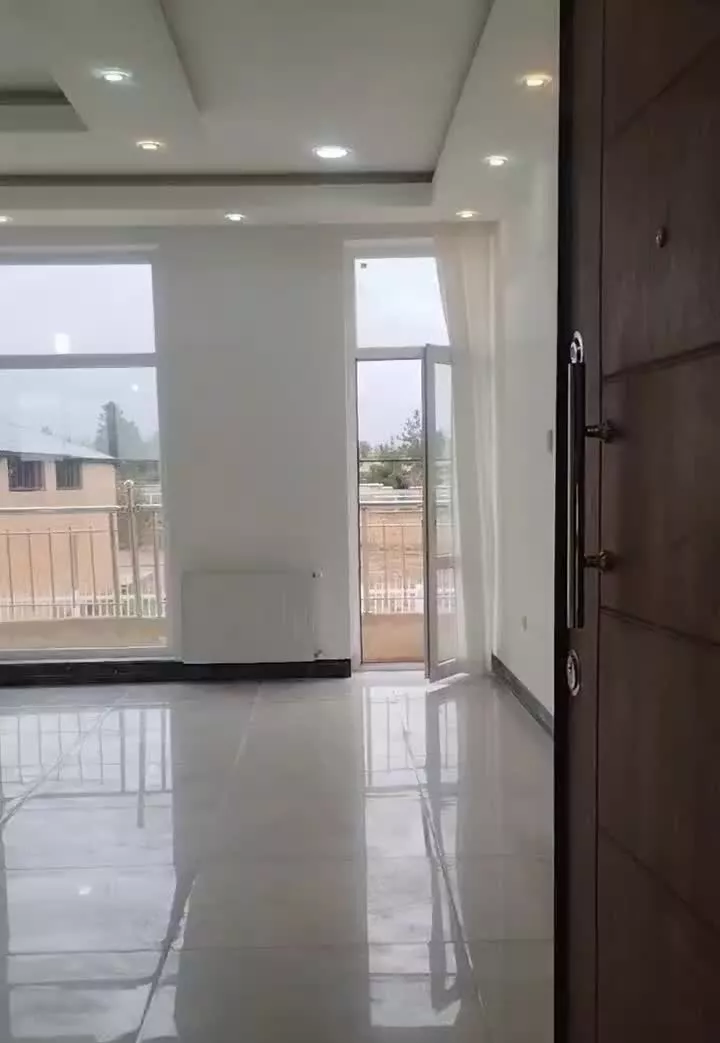 خانه لوکس واقع درشهراقلیدفروش معاوضه با خانه شیراز