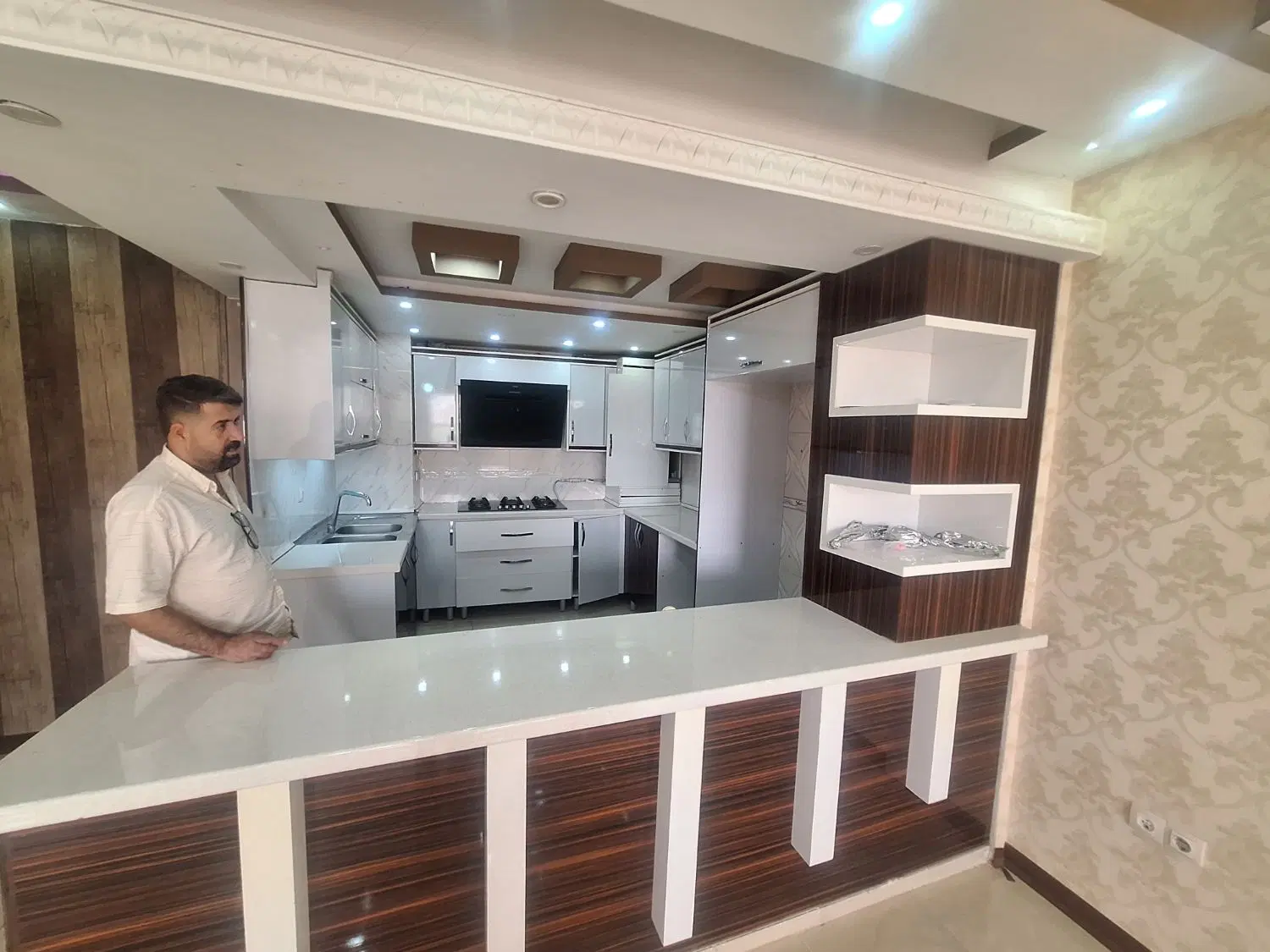 دو خوابه ۱۰۰ متری پاییز معاوضه  با یکخوابه