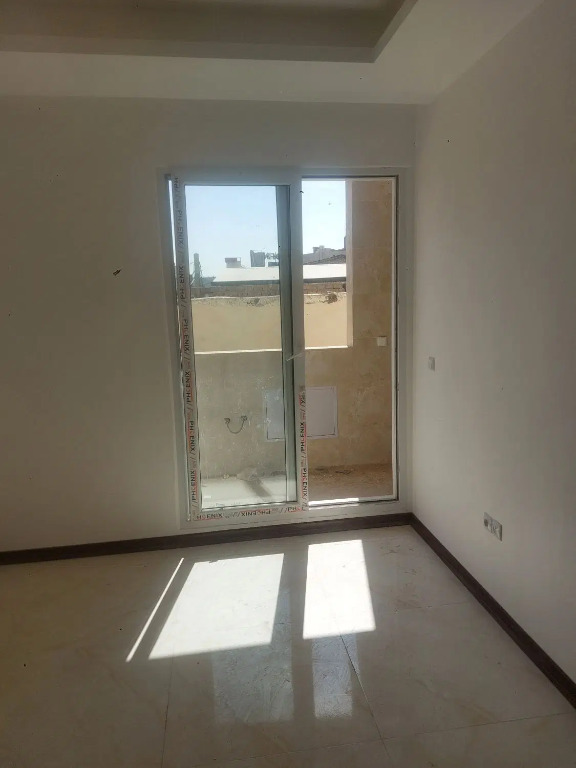 ویلایی_۳ طبقه_بنیاد