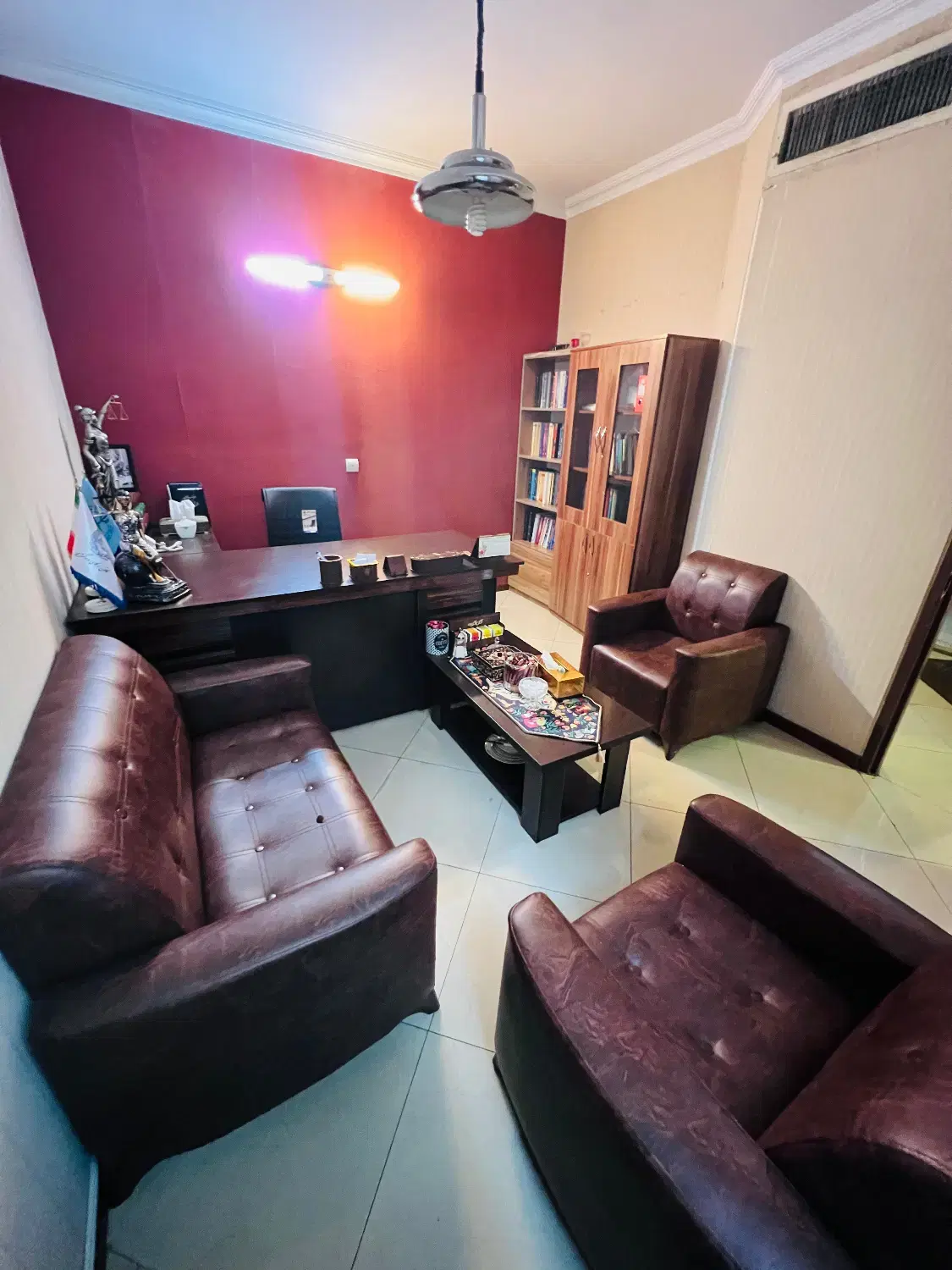 اجاره اتاق از دفتر وکالت