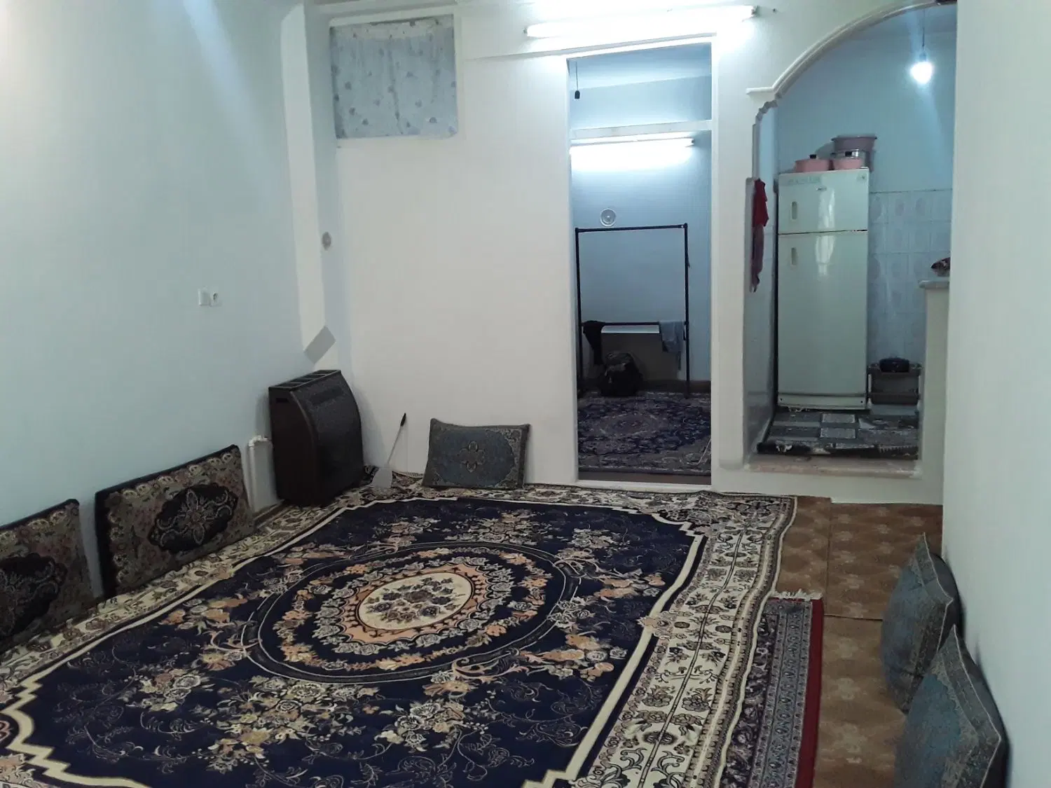طبقه اول ۶۰ متر ایثارگران ۱۹